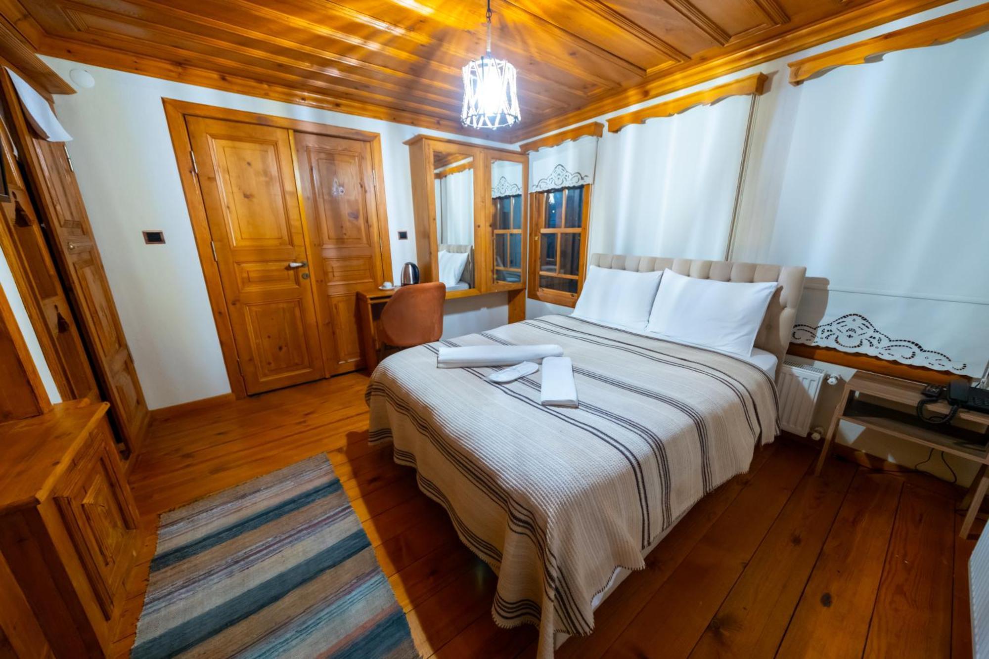 Bed and Breakfast Utku Konagi Бартын Экстерьер фото